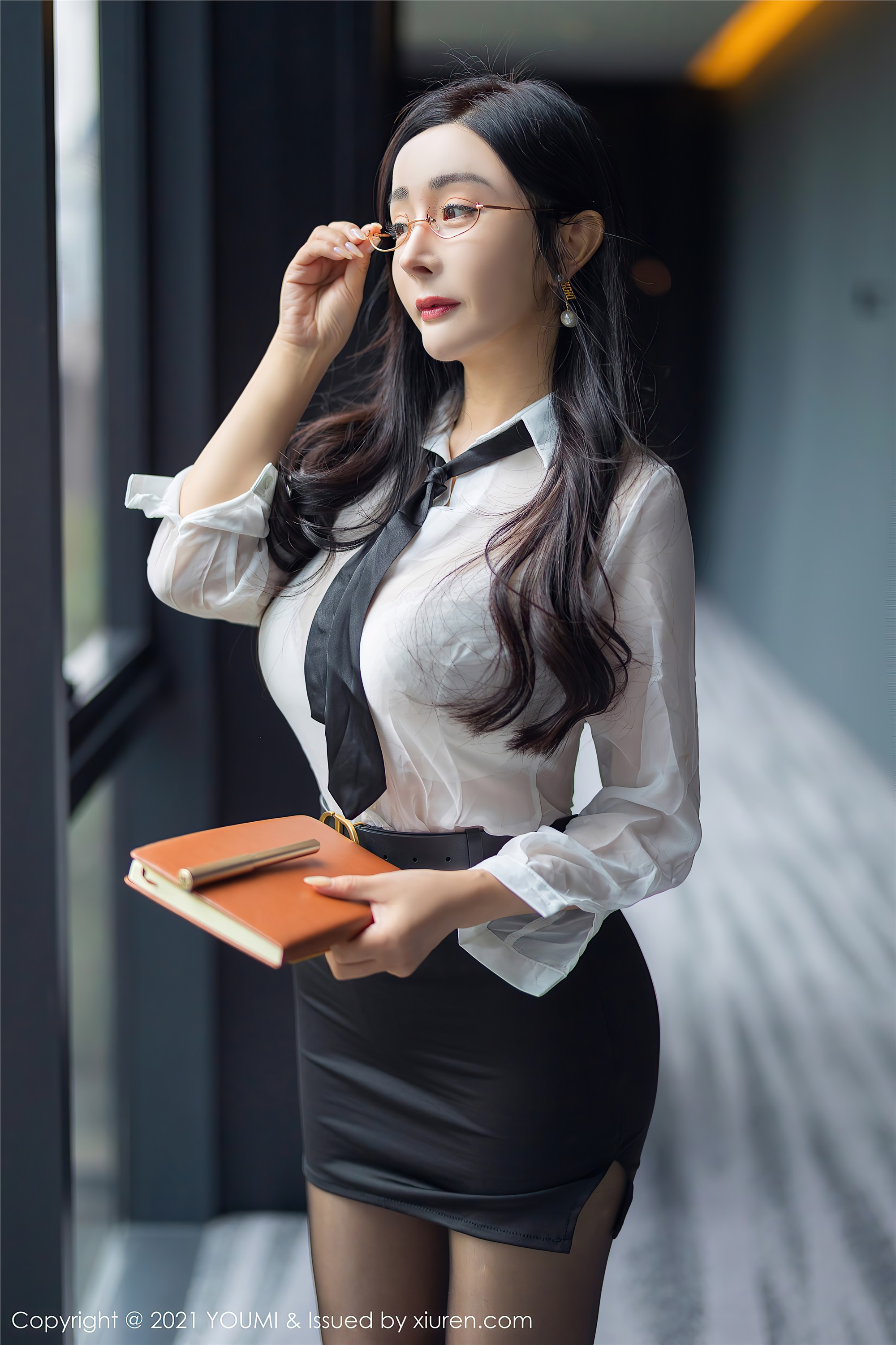 YouMi 尤蜜荟 2021.11.26 Vol.723 允爾